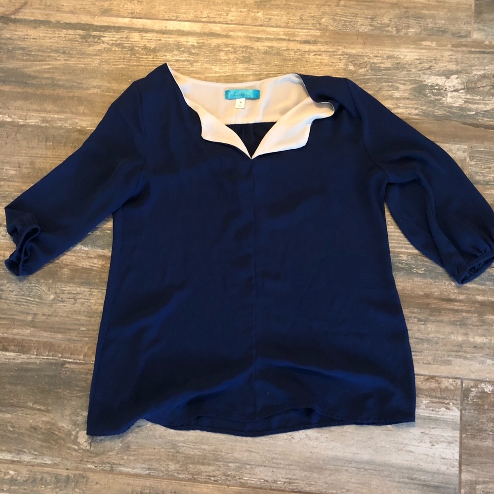 Blue blouse with white detail
